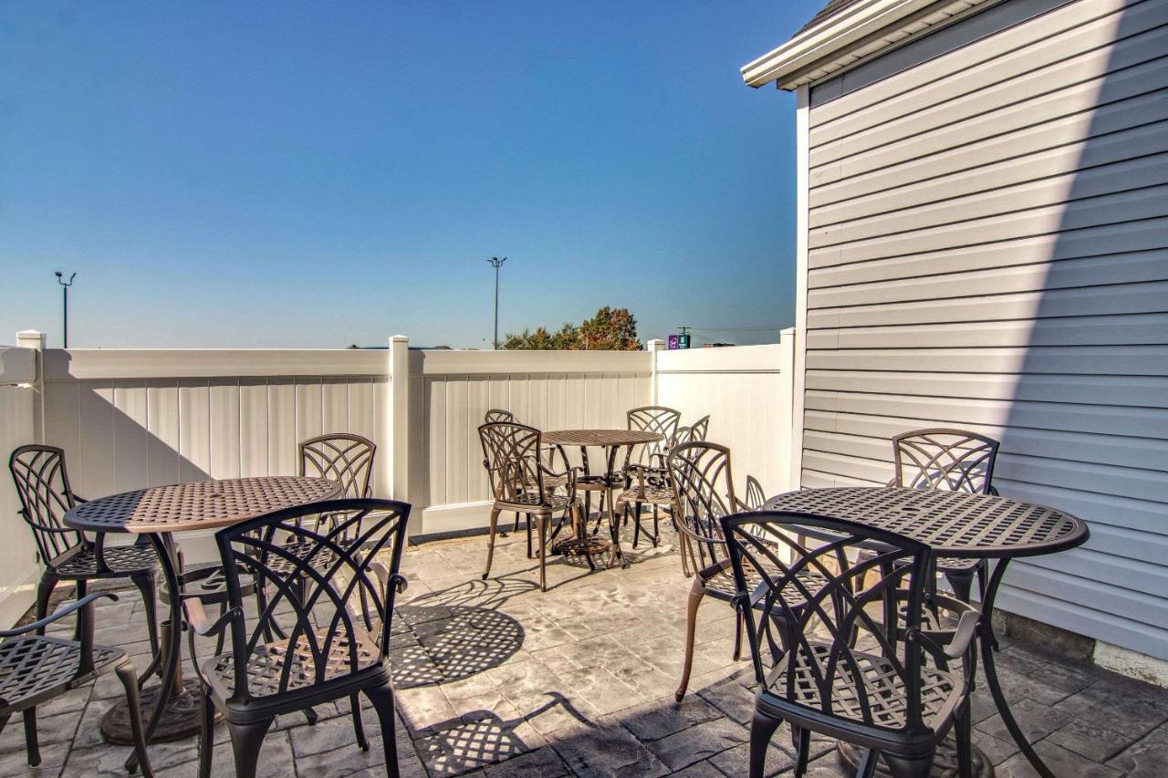 Sleep Inn & Suites Clarion, Pa Near I-80 Bagian luar foto