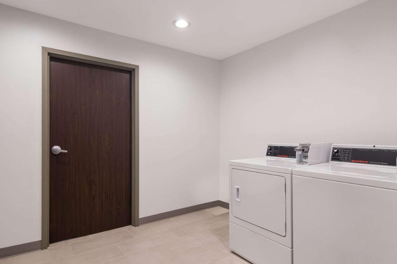 Sleep Inn & Suites Clarion, Pa Near I-80 Bagian luar foto